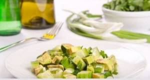 Диетические и полезные салаты на основе огурцов: 3 необычных рецепта - здоровое питание на Diet4Health.ru